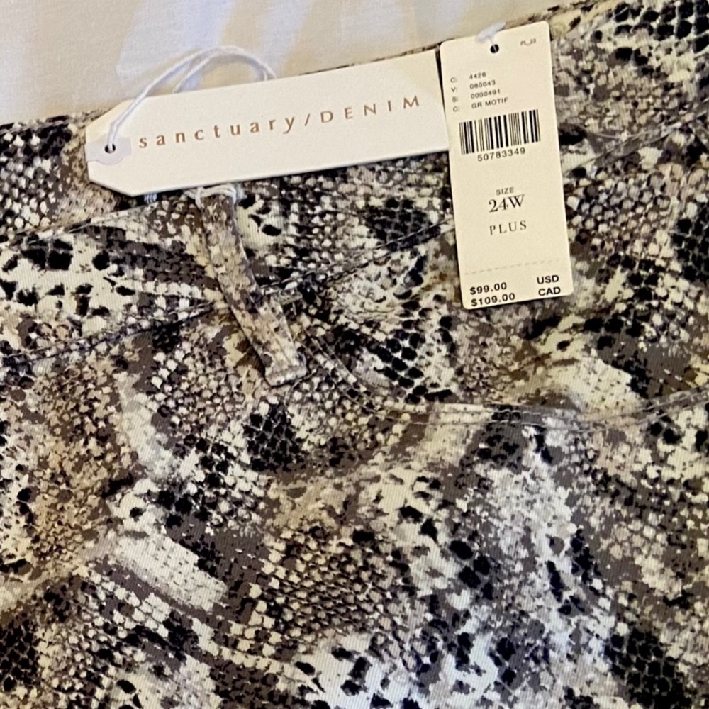 NWT Sanctuary denim plus pants - Picture 3 of 4